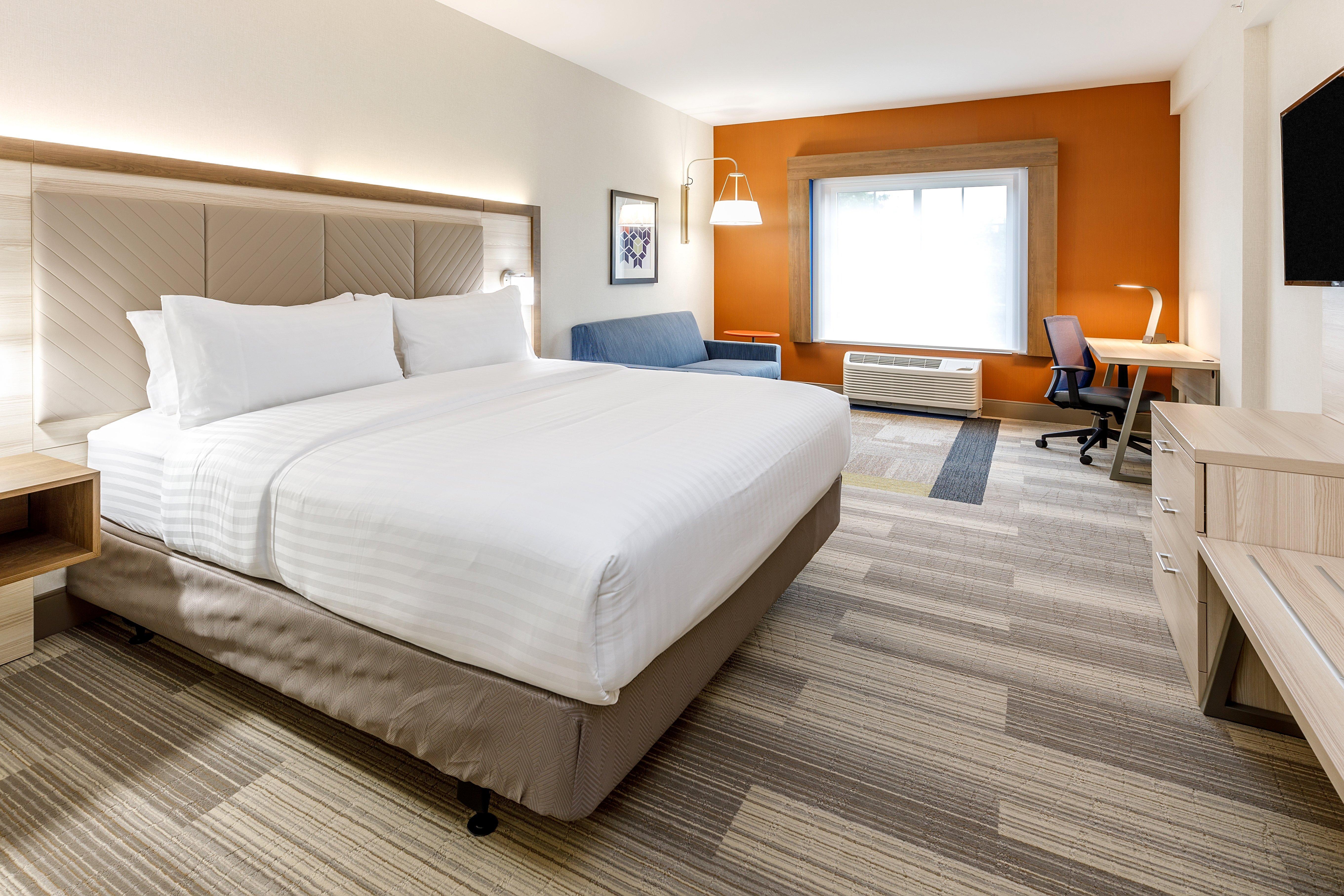 Express & - By Ihg Sturbridge
