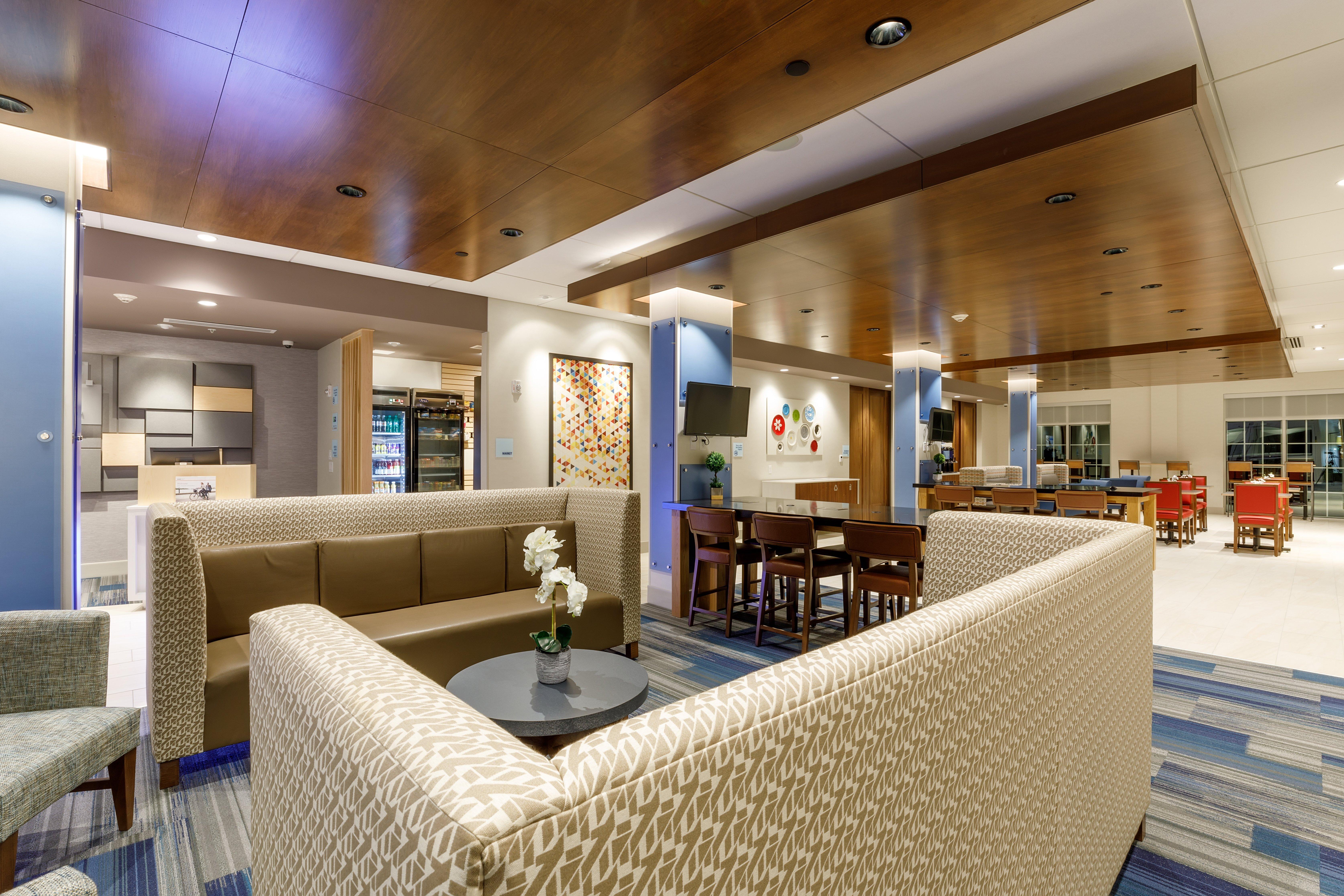 Express & - By Ihg 3*