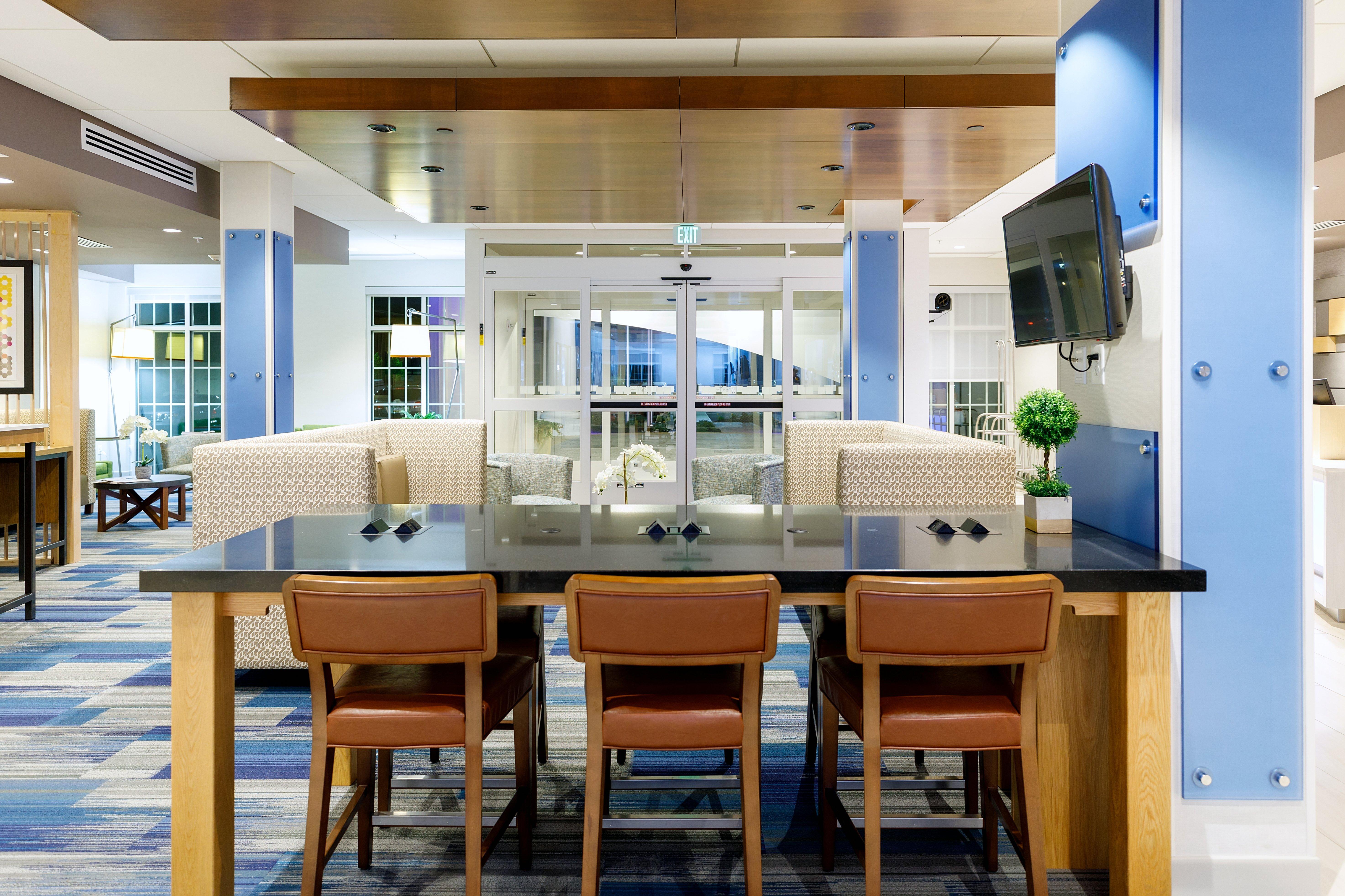 Express & - By Ihg 3* Sturbridge
