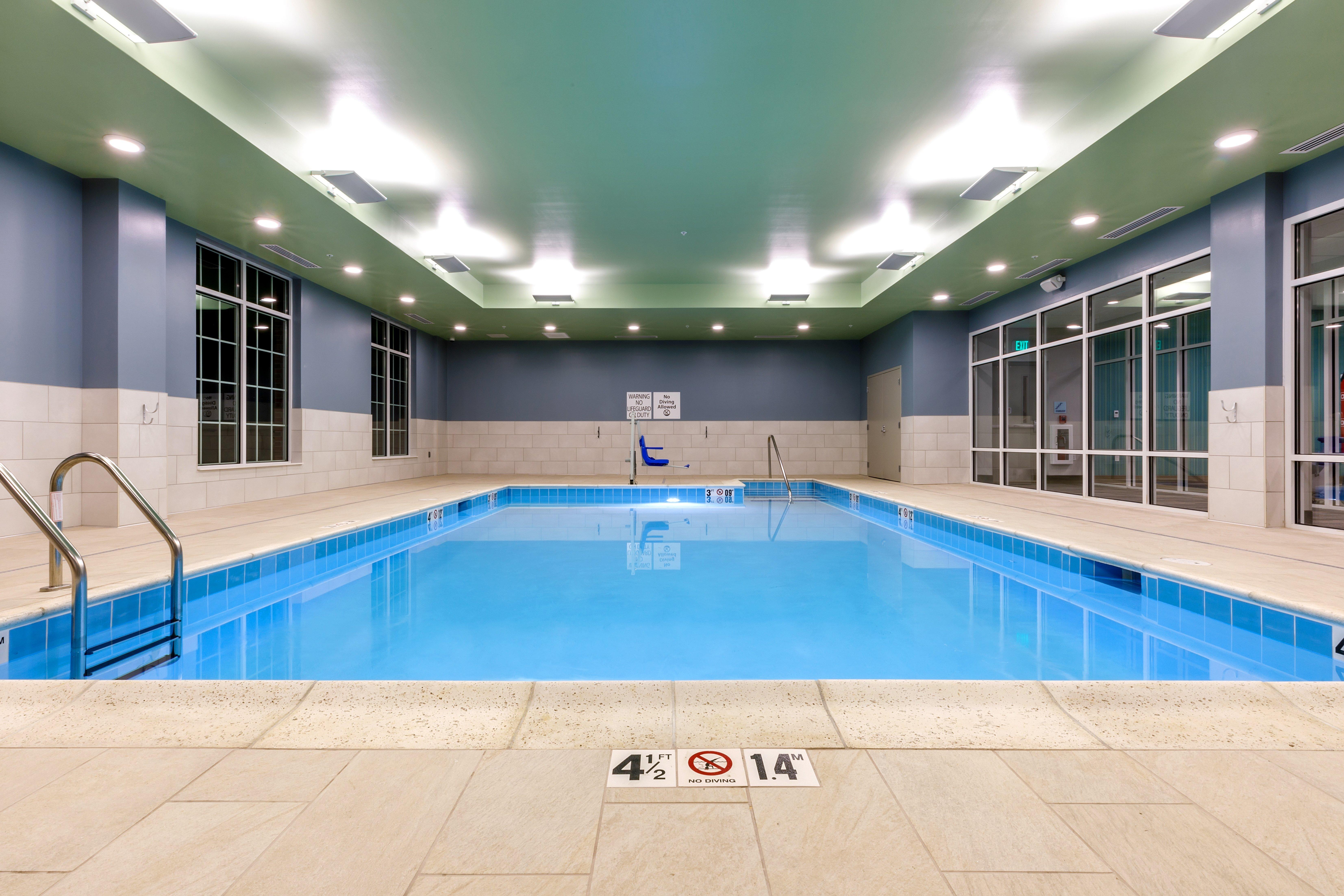 Express & - By Ihg Sturbridge