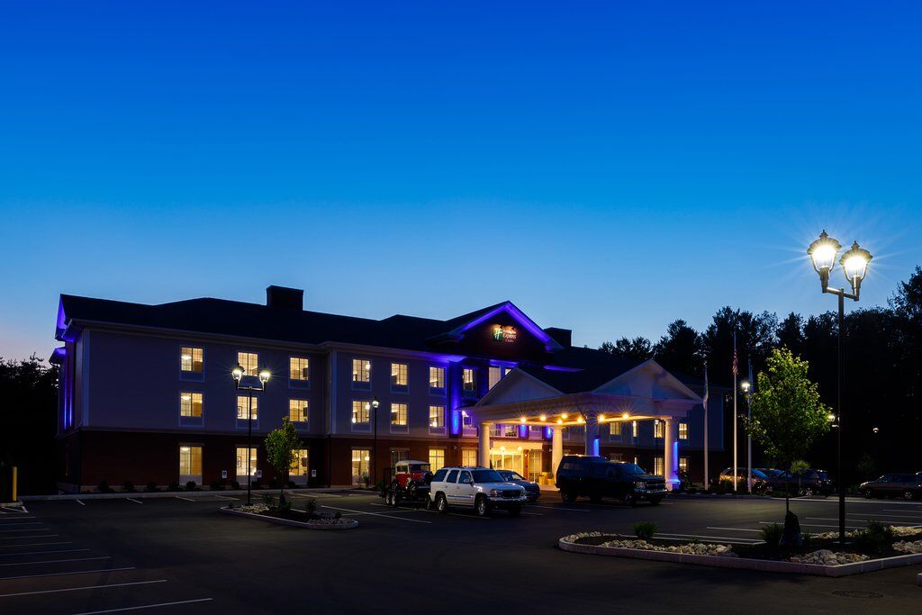 Express & - By Ihg Hotel Sturbridge